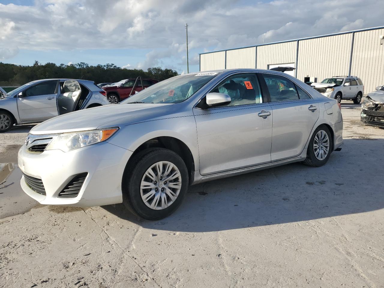 TOYOTA CAMRY BASE 2012