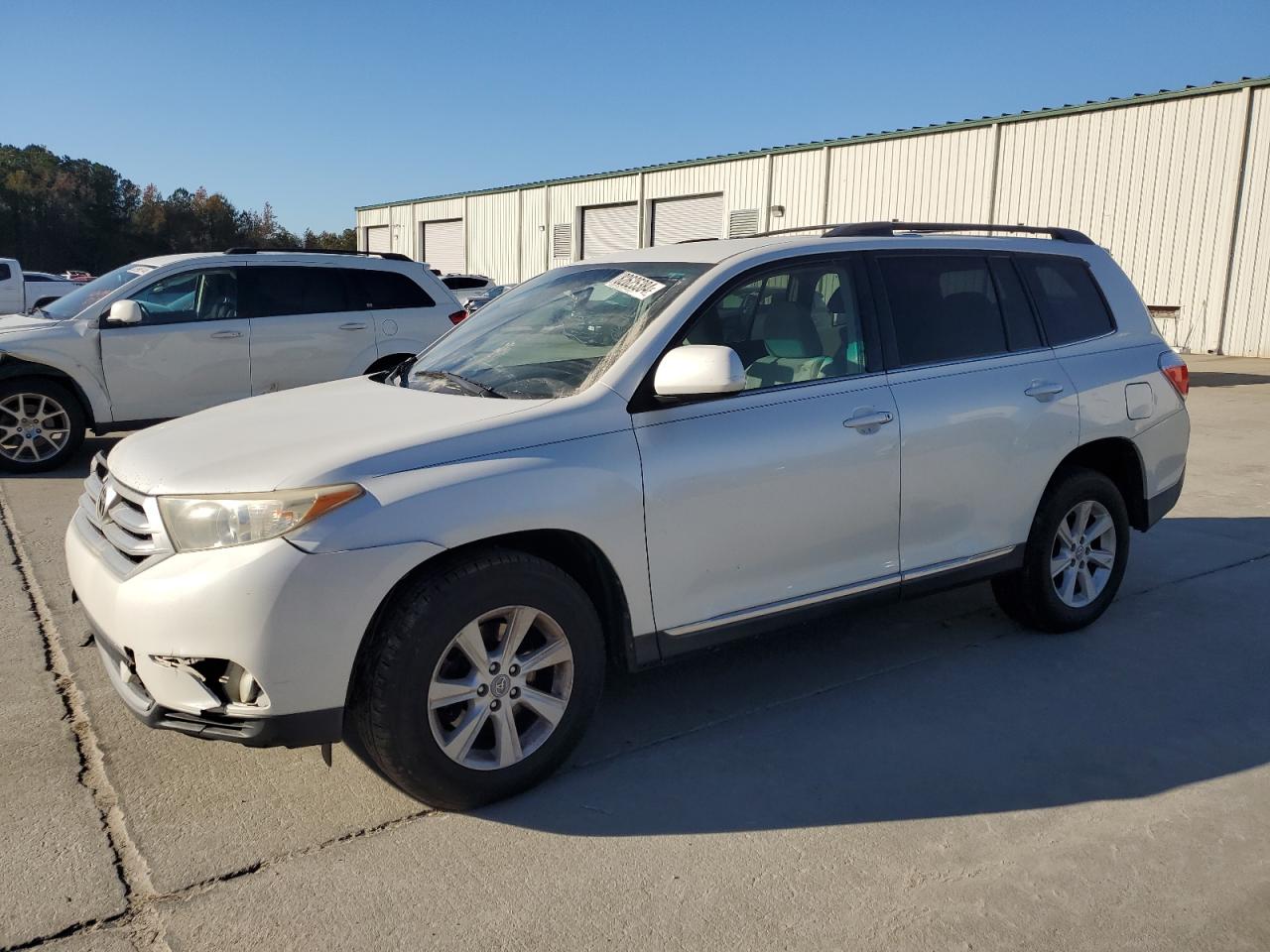 TOYOTA HIGHLANDER 2011