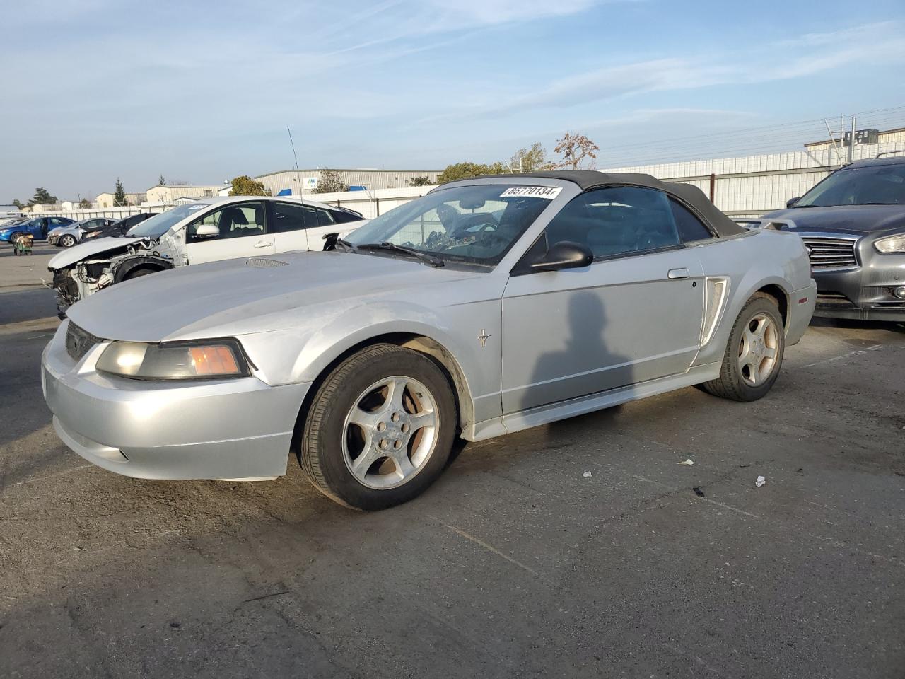 FORD MUSTANG 2001