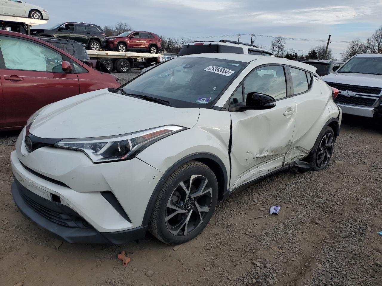 TOYOTA C-HR XLE 2018