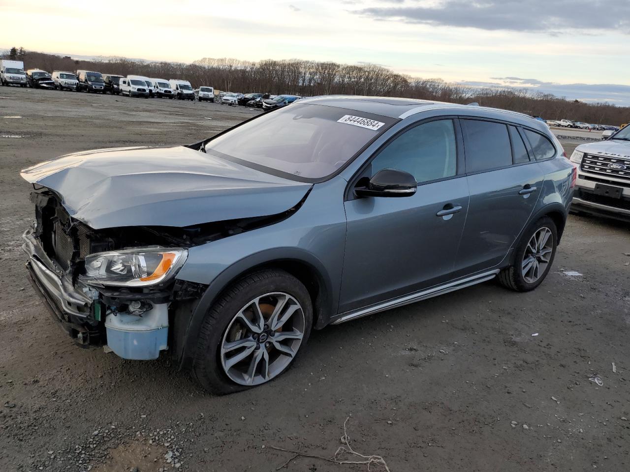 VOLVO V60 CROSS 2016