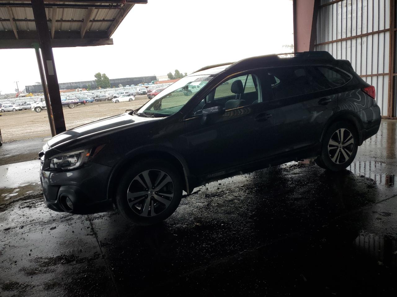 SUBARU OUTBACK 2. 2018
