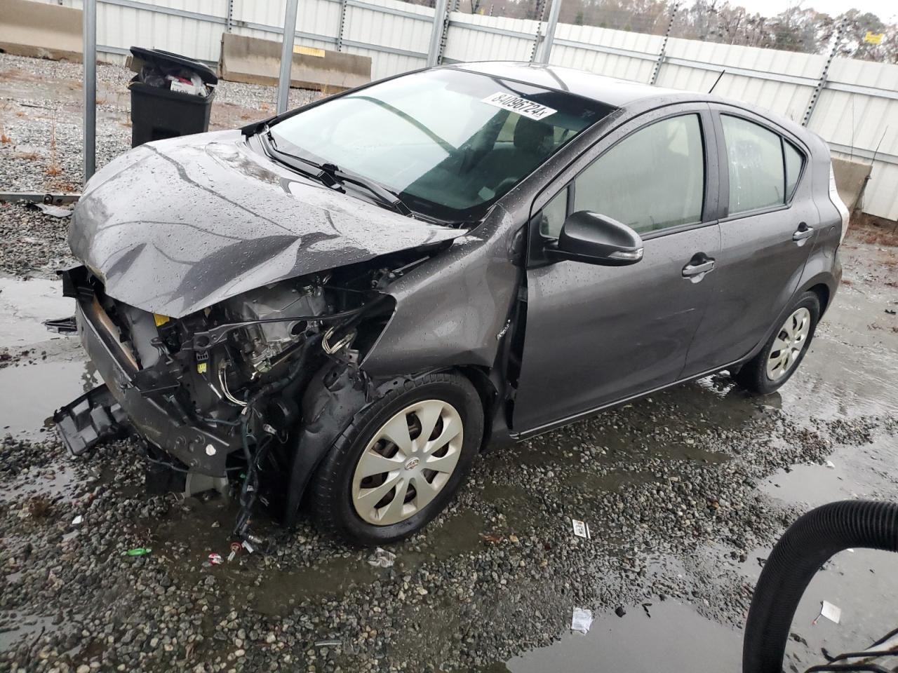 TOYOTA PRIUS C 2013