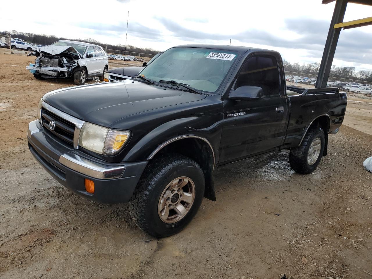 TOYOTA TACOMA 2000