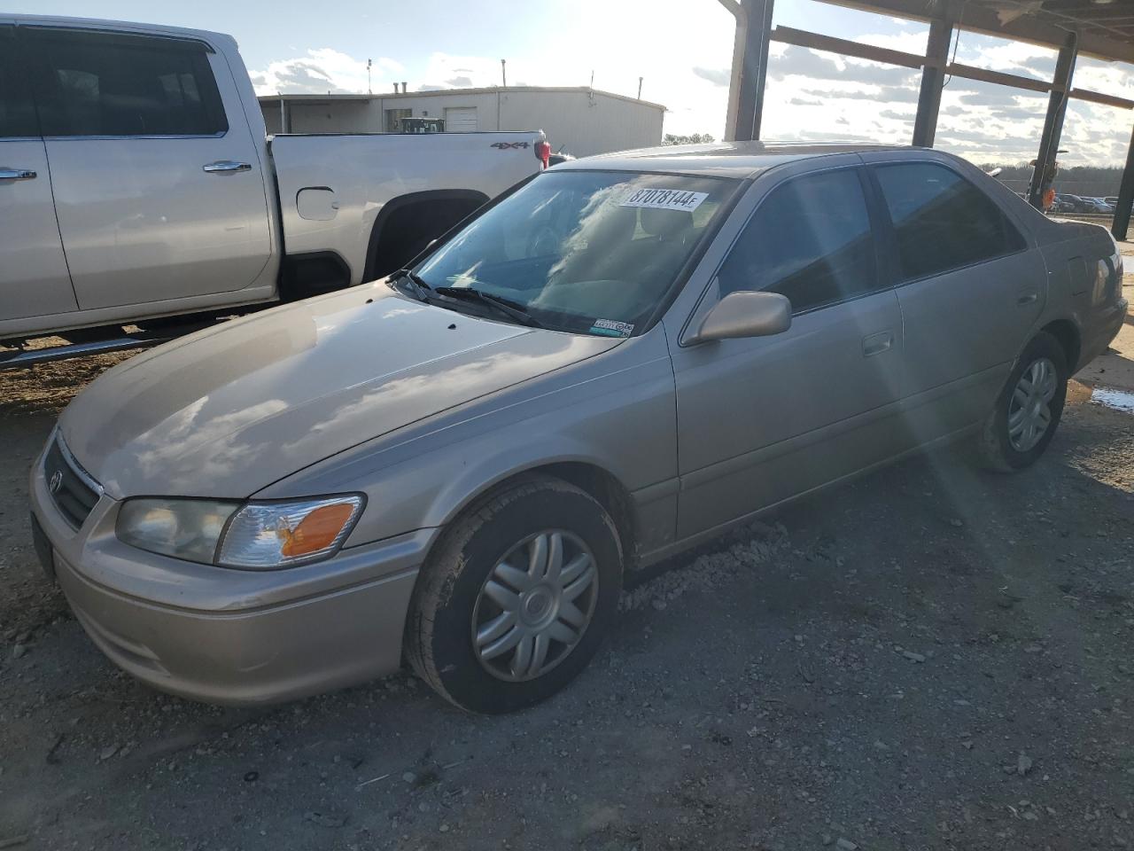 TOYOTA CAMRY LE 2000