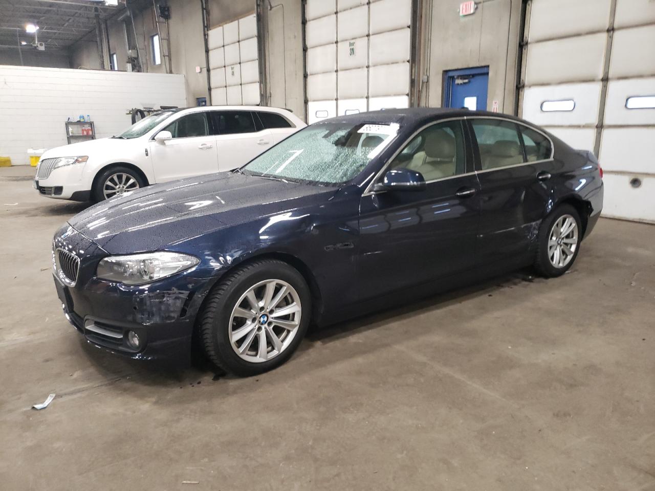 BMW 528 XI 2016