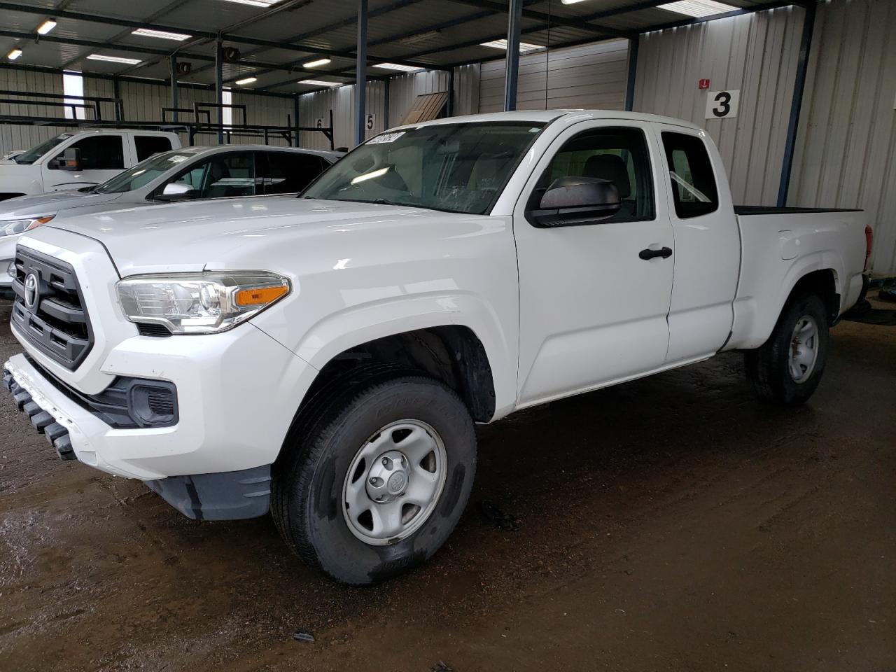 TOYOTA TACOMA ACC 2017
