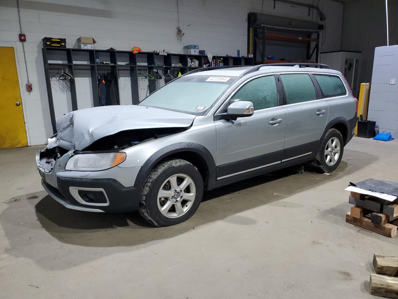 VOLVO XC70 3.2 2011