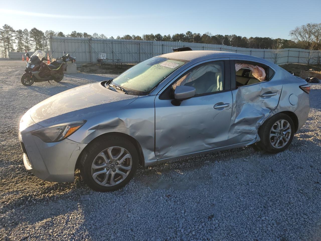 TOYOTA YARIS IA 2017