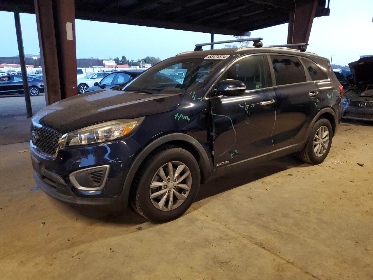 KIA SORENTO LX 2017