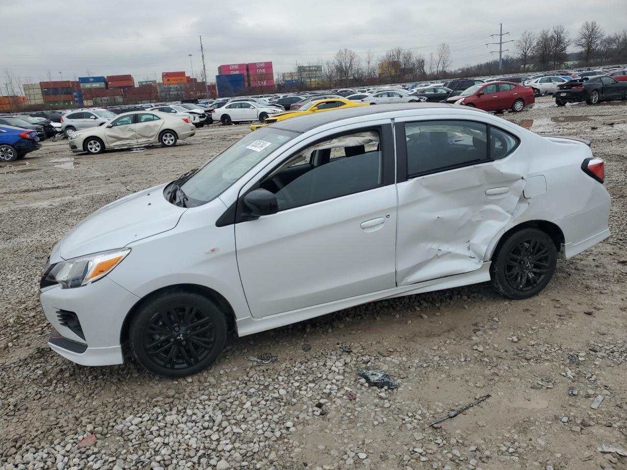 MITSUBISHI MIRAGE G4 2024