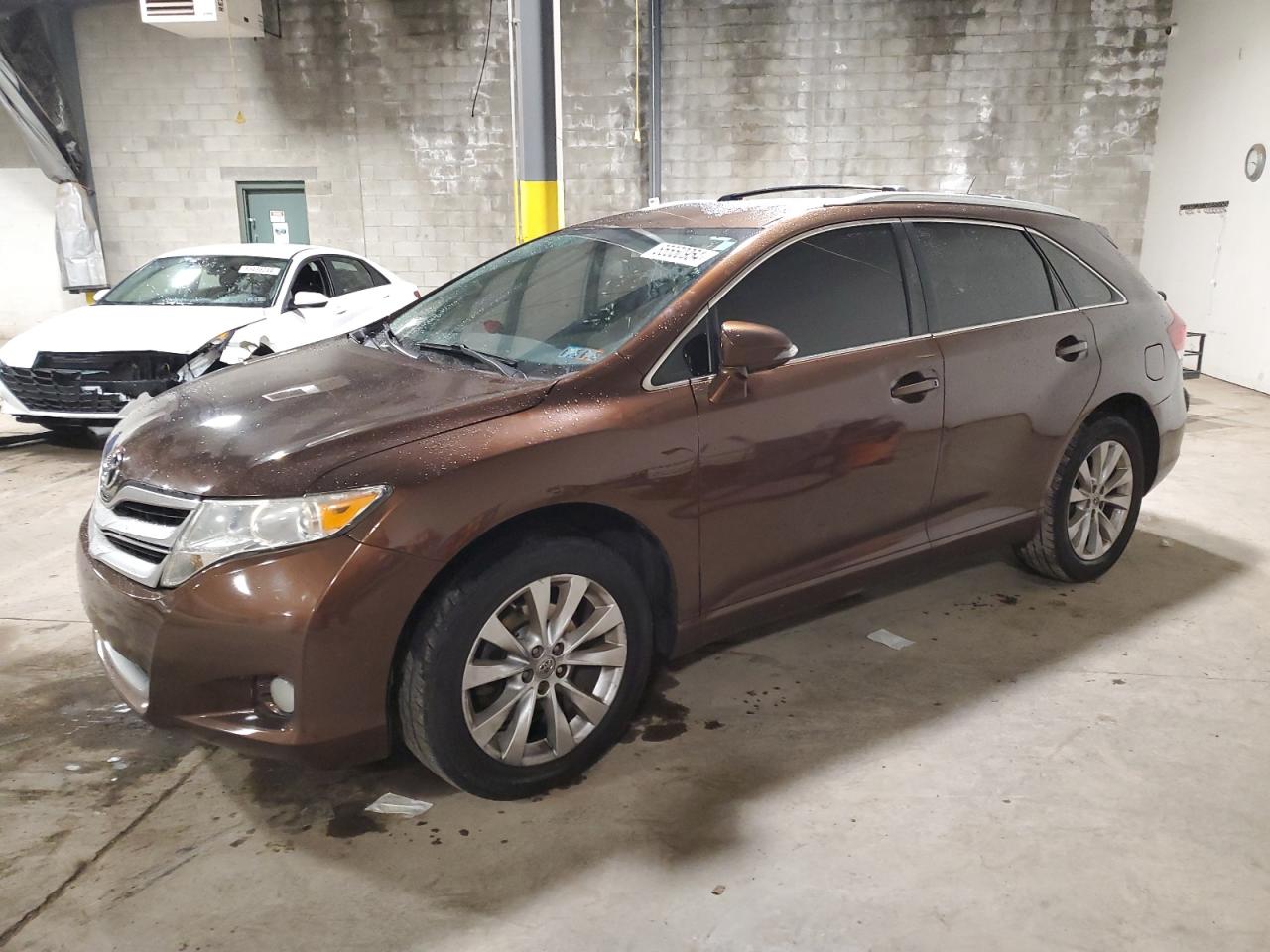 TOYOTA VENZA LE 2014