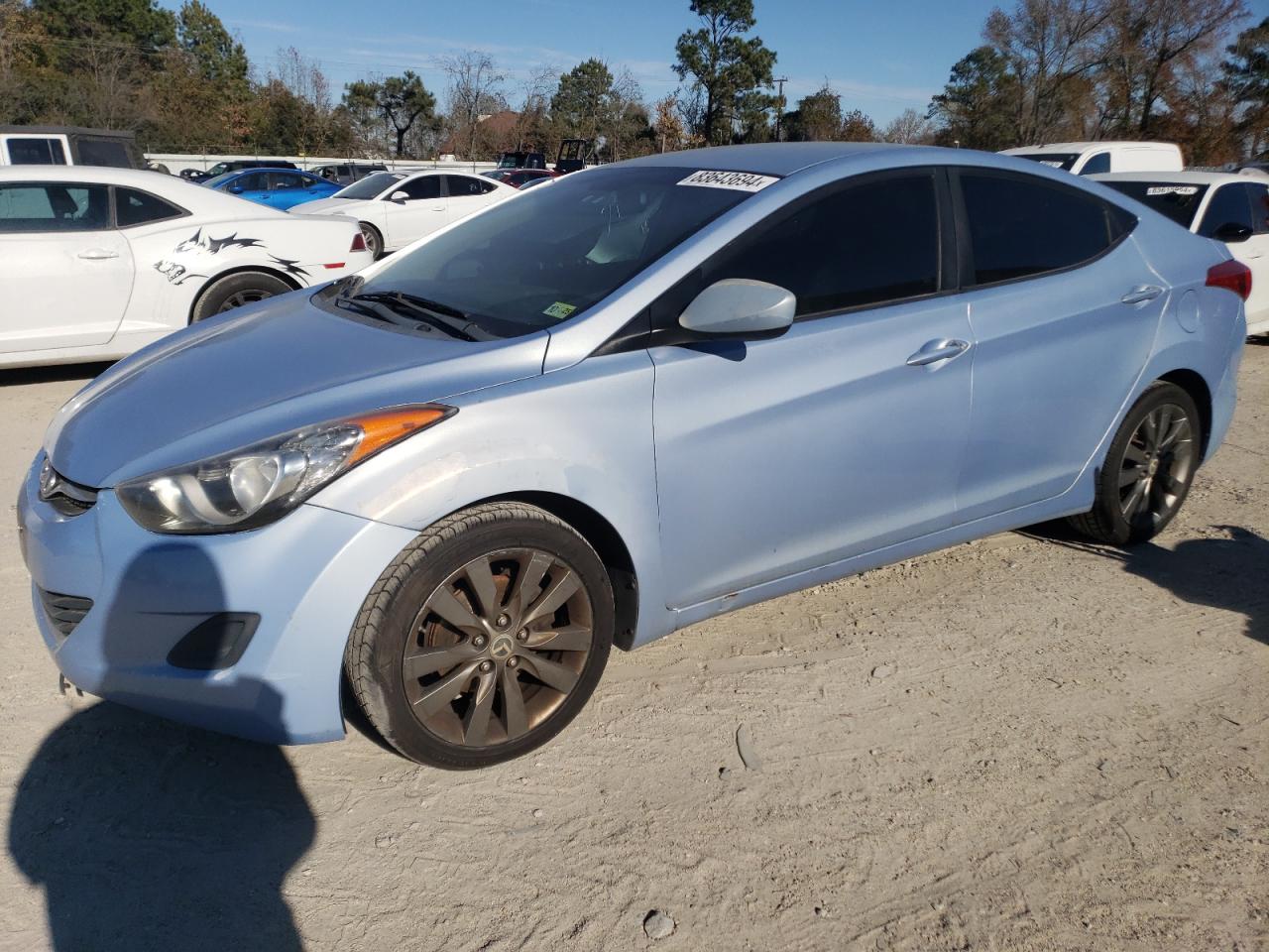 HYUNDAI ELANTRA GL 2012