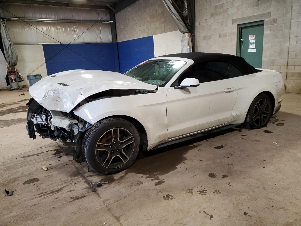 FORD MUSTANG 2020