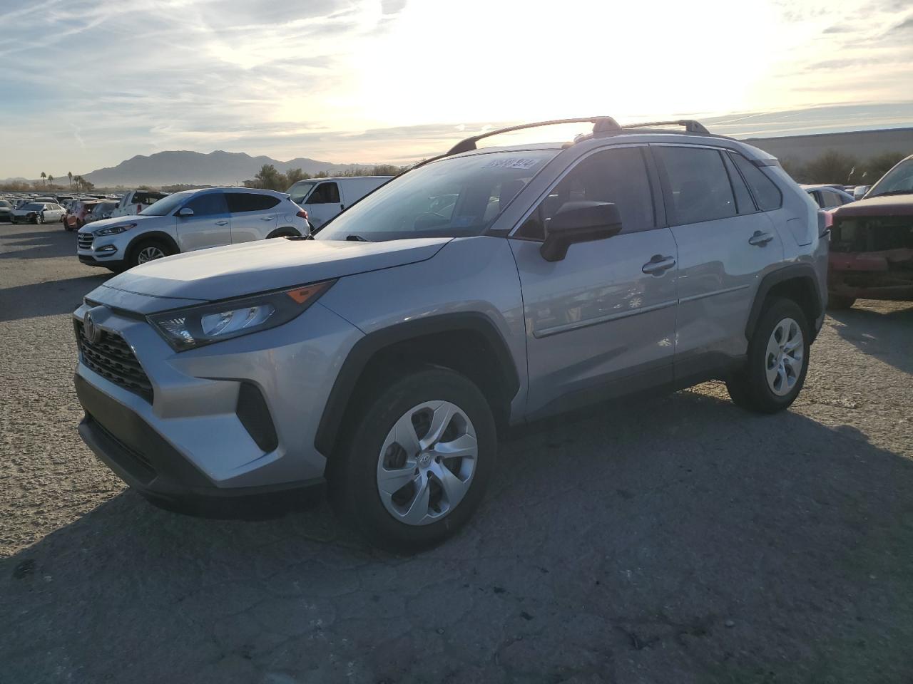 TOYOTA RAV4 LE 2019