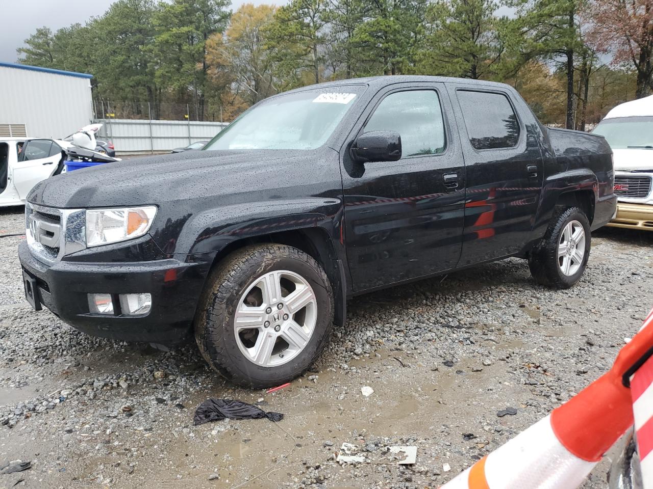 HONDA RIDGELINE 2011