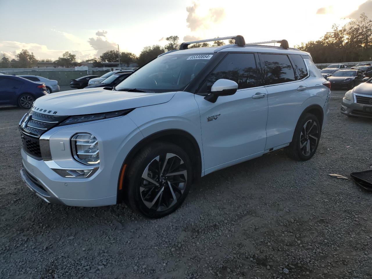 MITSUBISHI OUTLANDER 2023