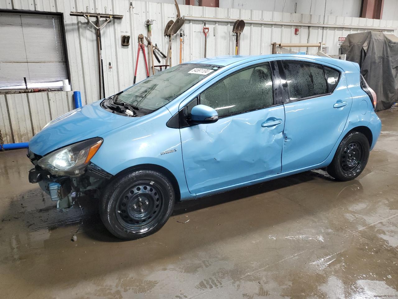 TOYOTA PRIUS C 2016