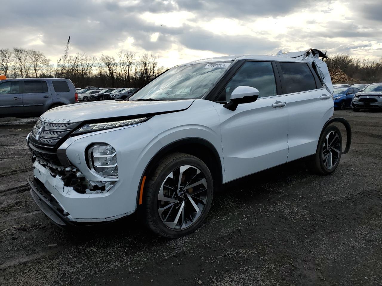MITSUBISHI OUTLANDER 2022