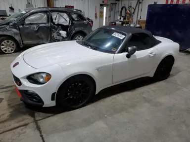 Fiat 124 Spider 2019