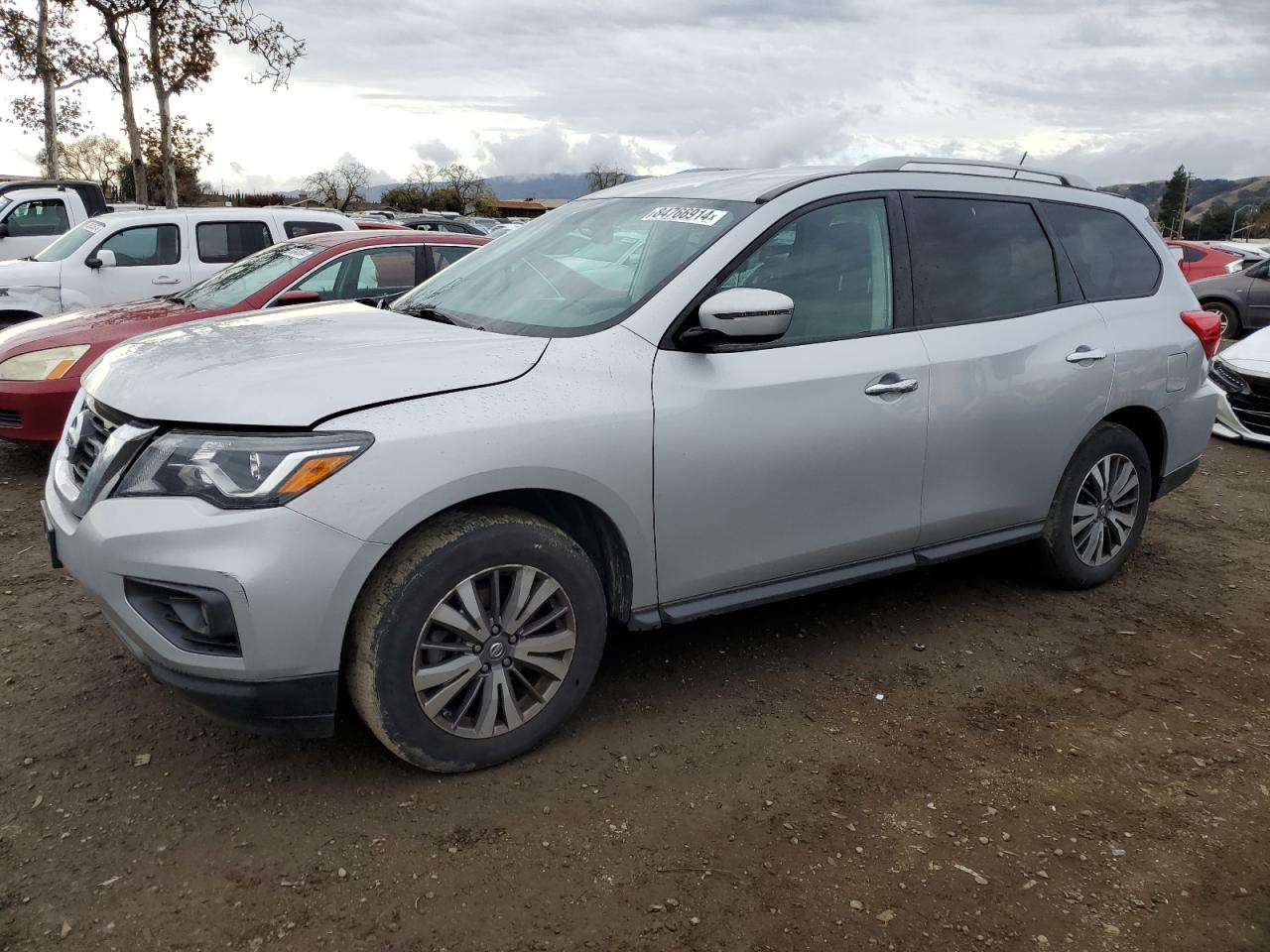 NISSAN PATHFINDER 2017