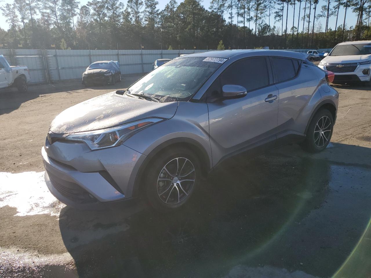 TOYOTA C-HR XLE 2019