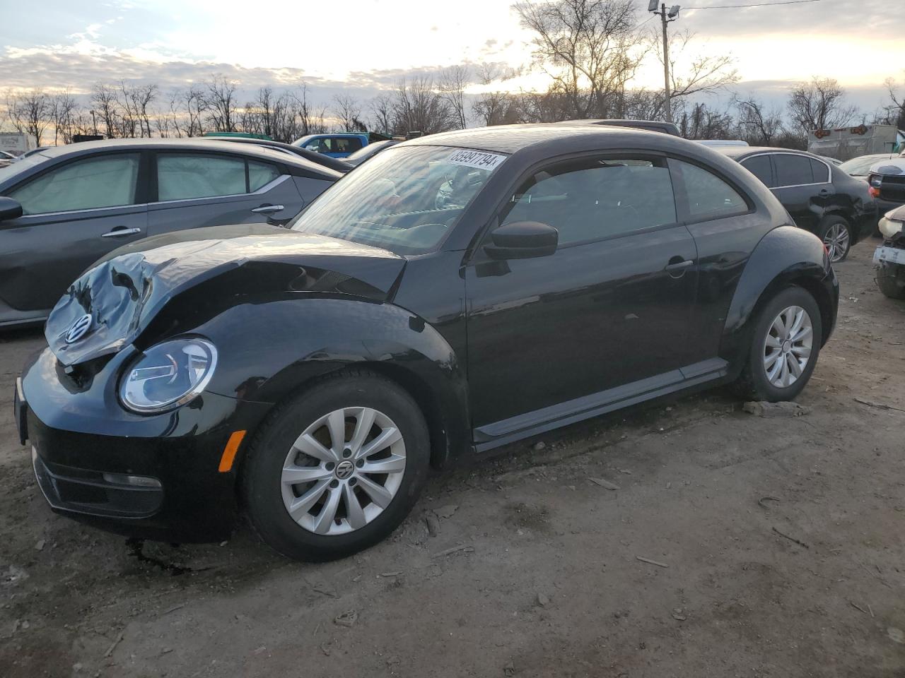 VOLKSWAGEN BEETLE 2014