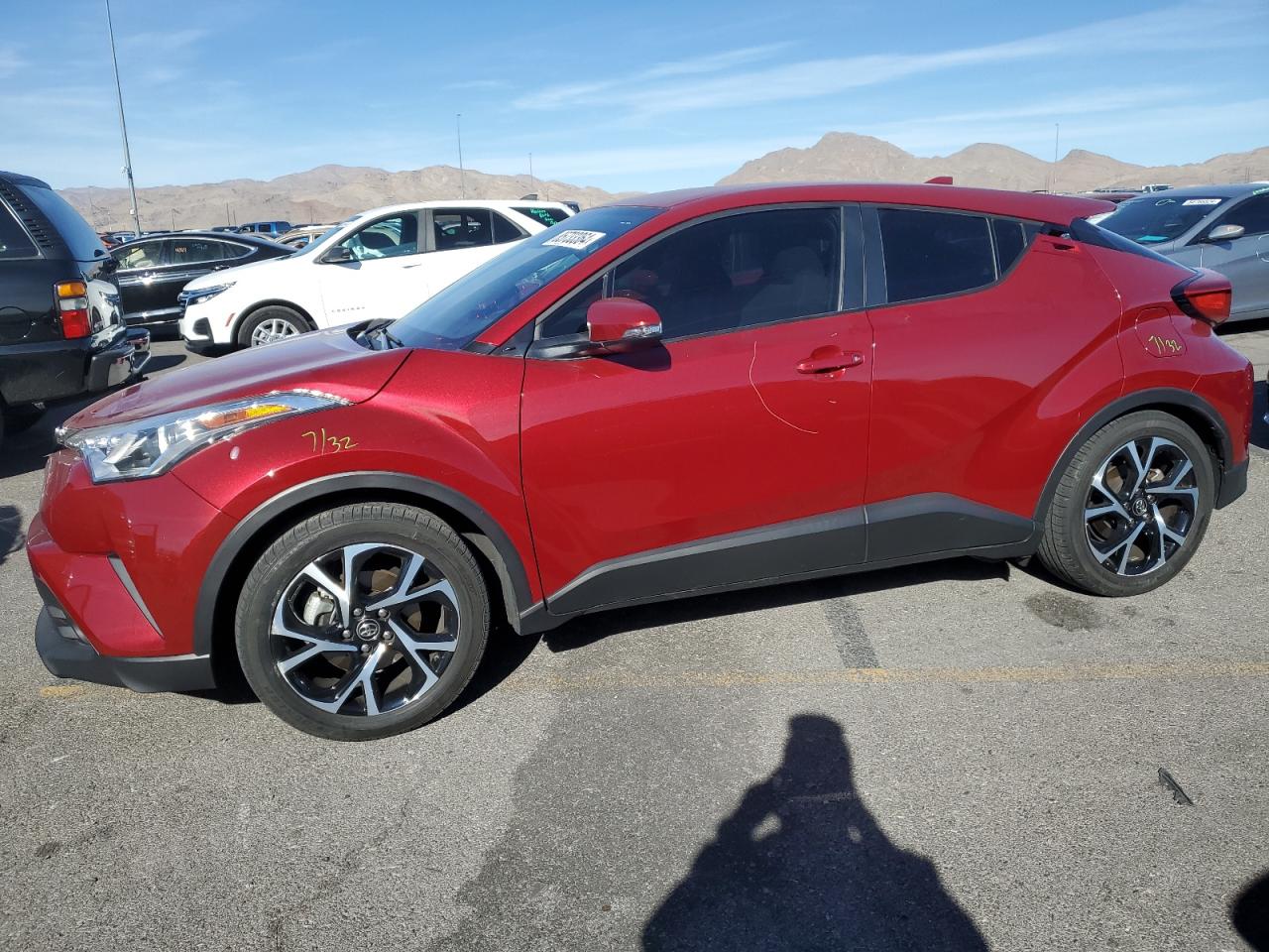 TOYOTA C-HR XLE 2018