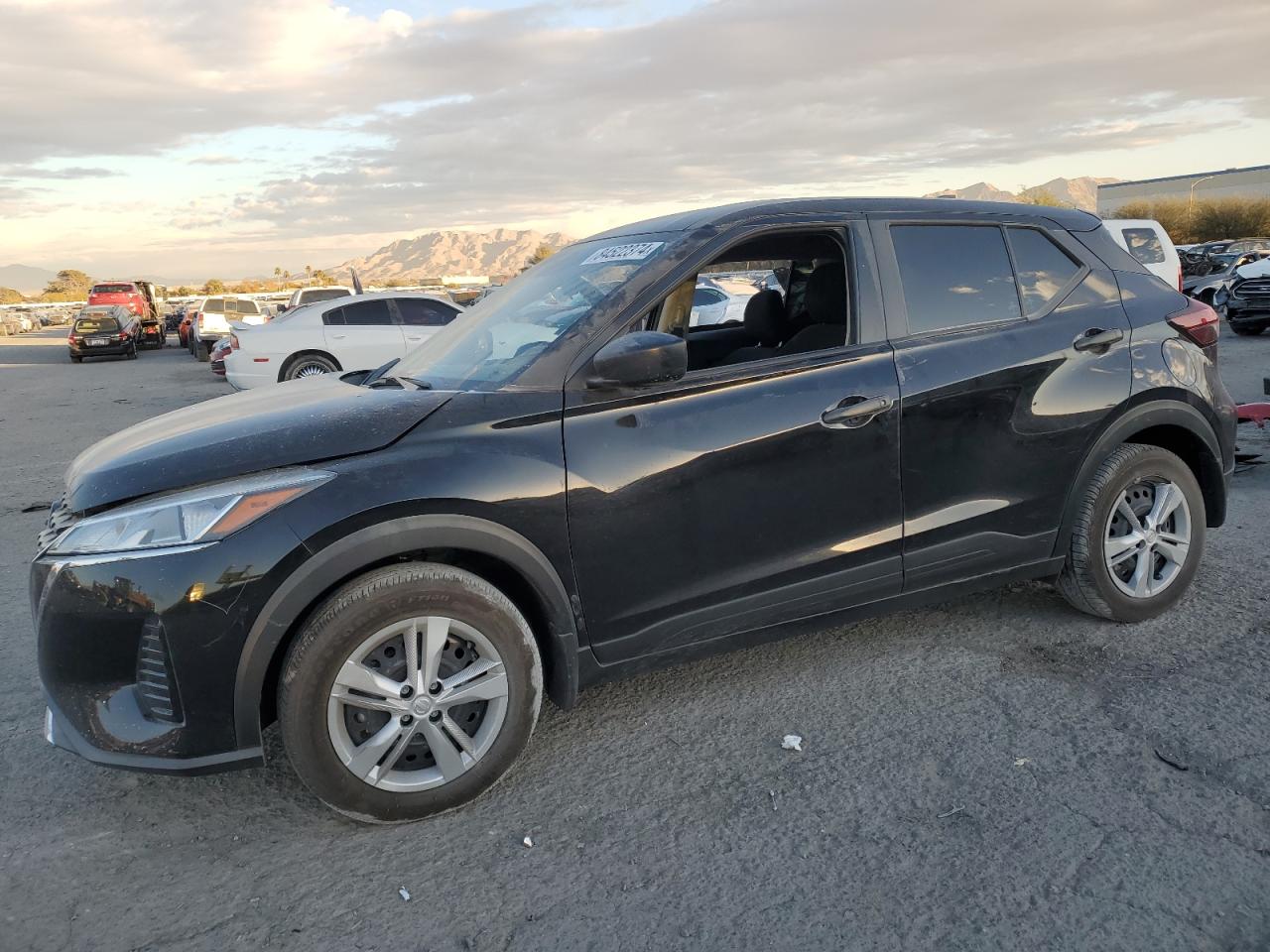 NISSAN KICKS S 2024