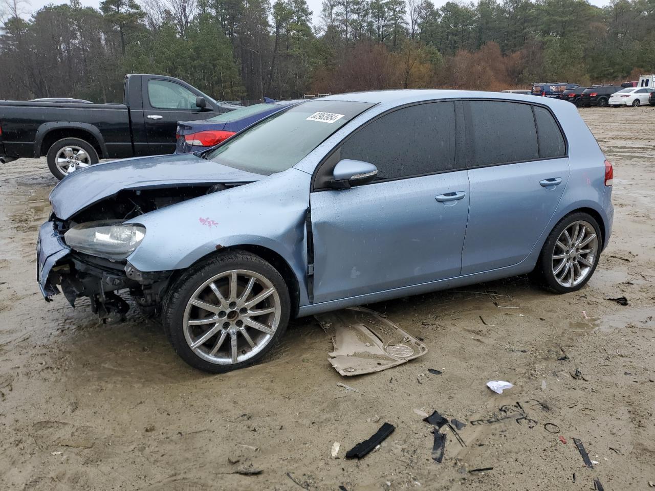 VOLKSWAGEN GOLF 2012