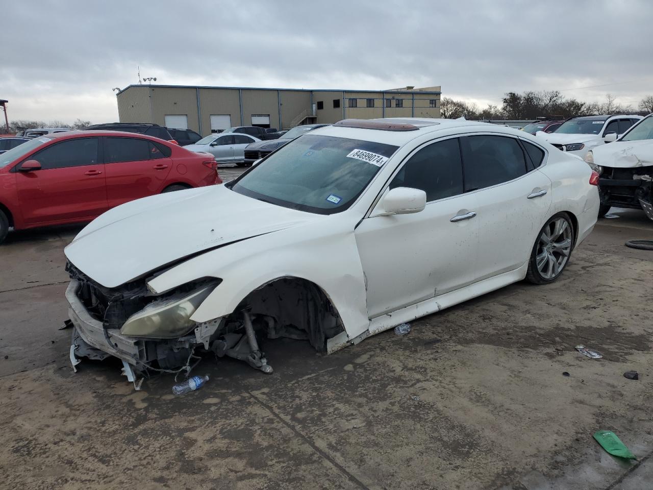 INFINITI M37 2013