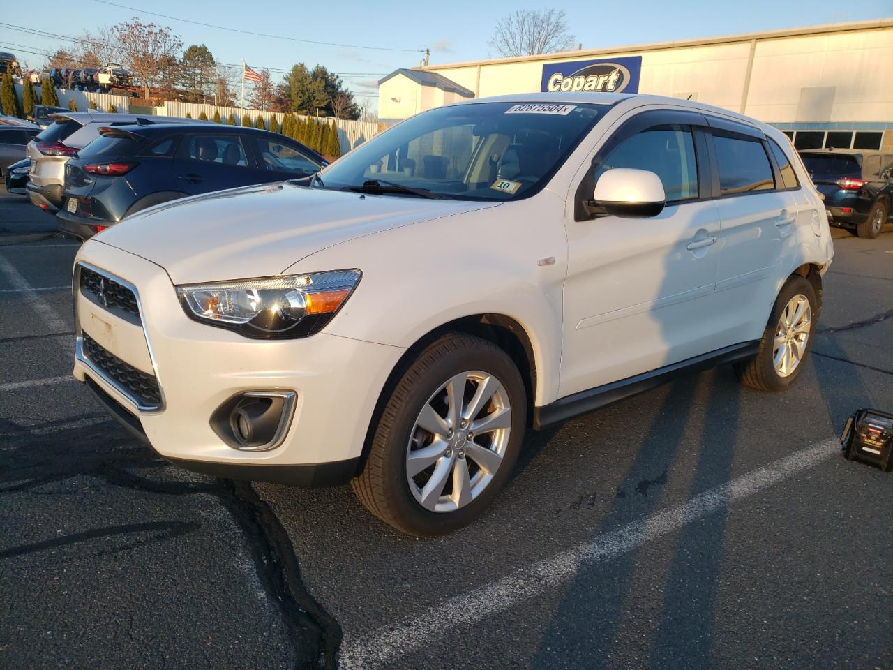 MITSUBISHI OUTLANDER 2015