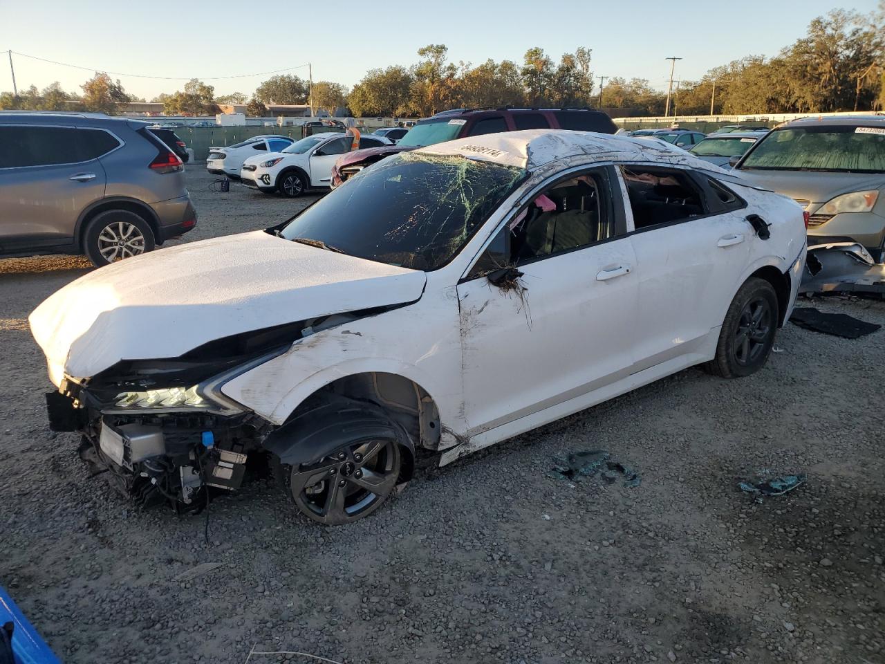 KIA K5 LXS 2022