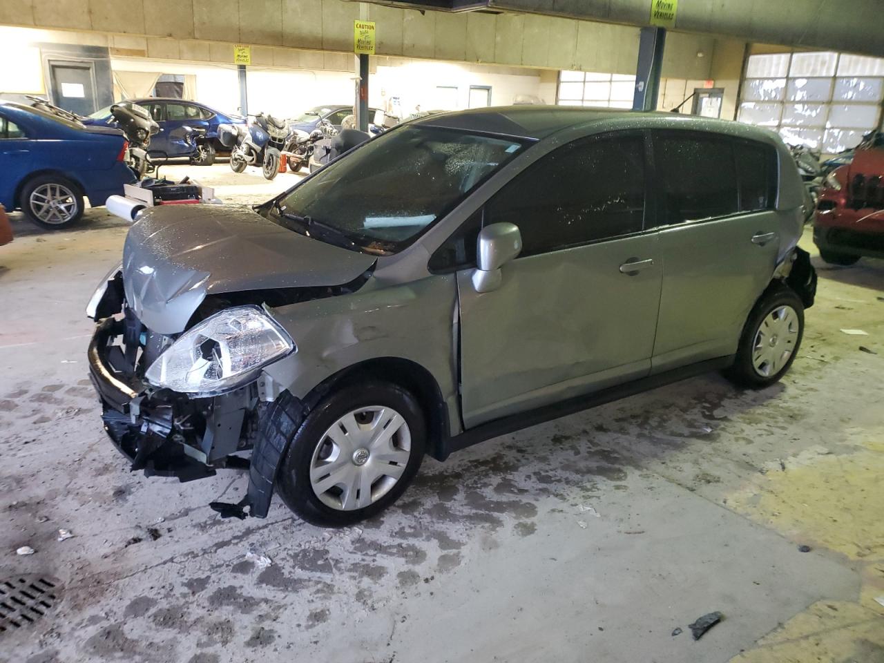 NISSAN VERSA S 2010