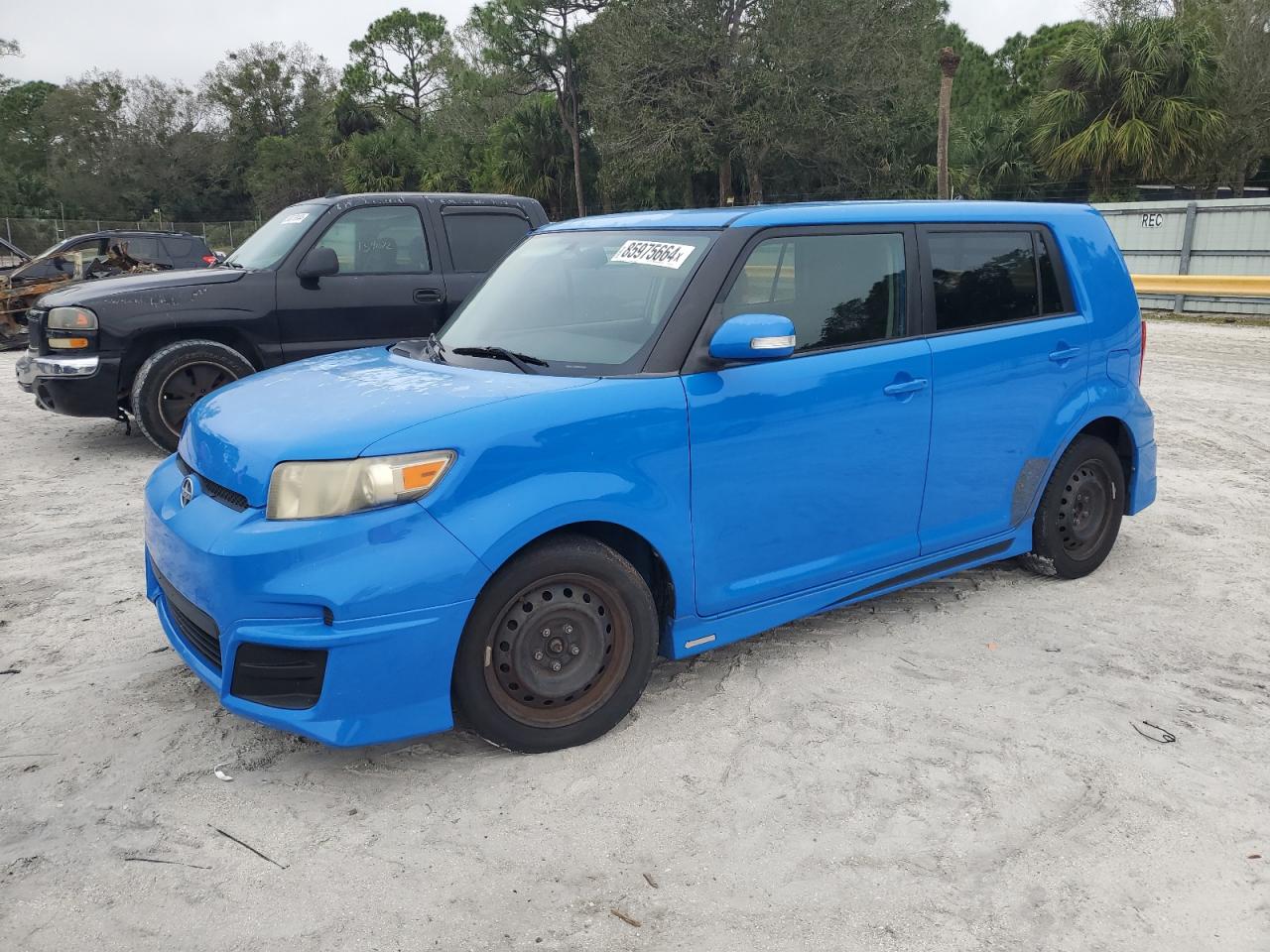 TOYOTA SCION XB 2011