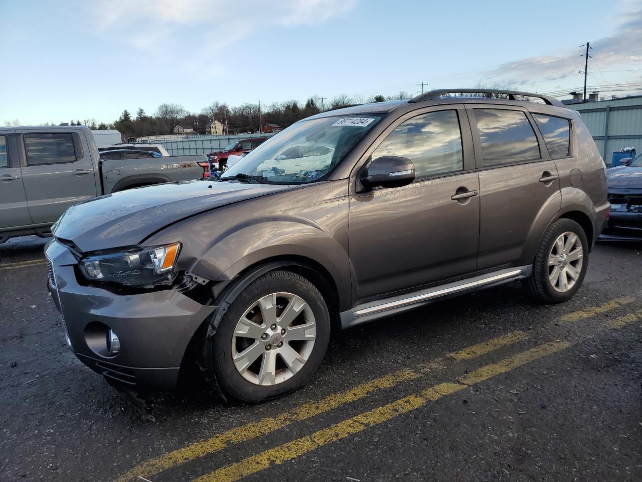 MITSUBISHI OUTLANDER 2011