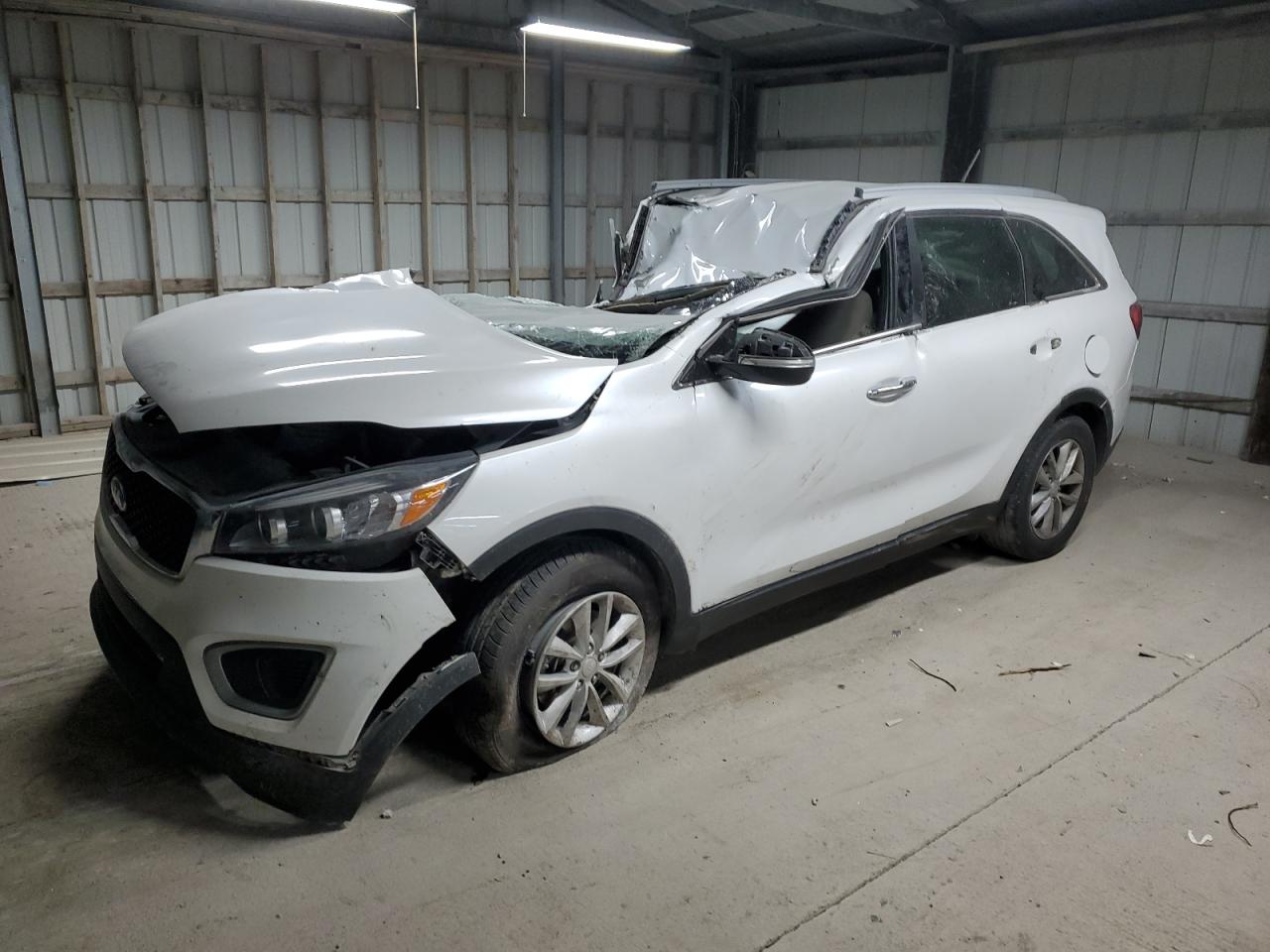 KIA SORENTO LX 2017