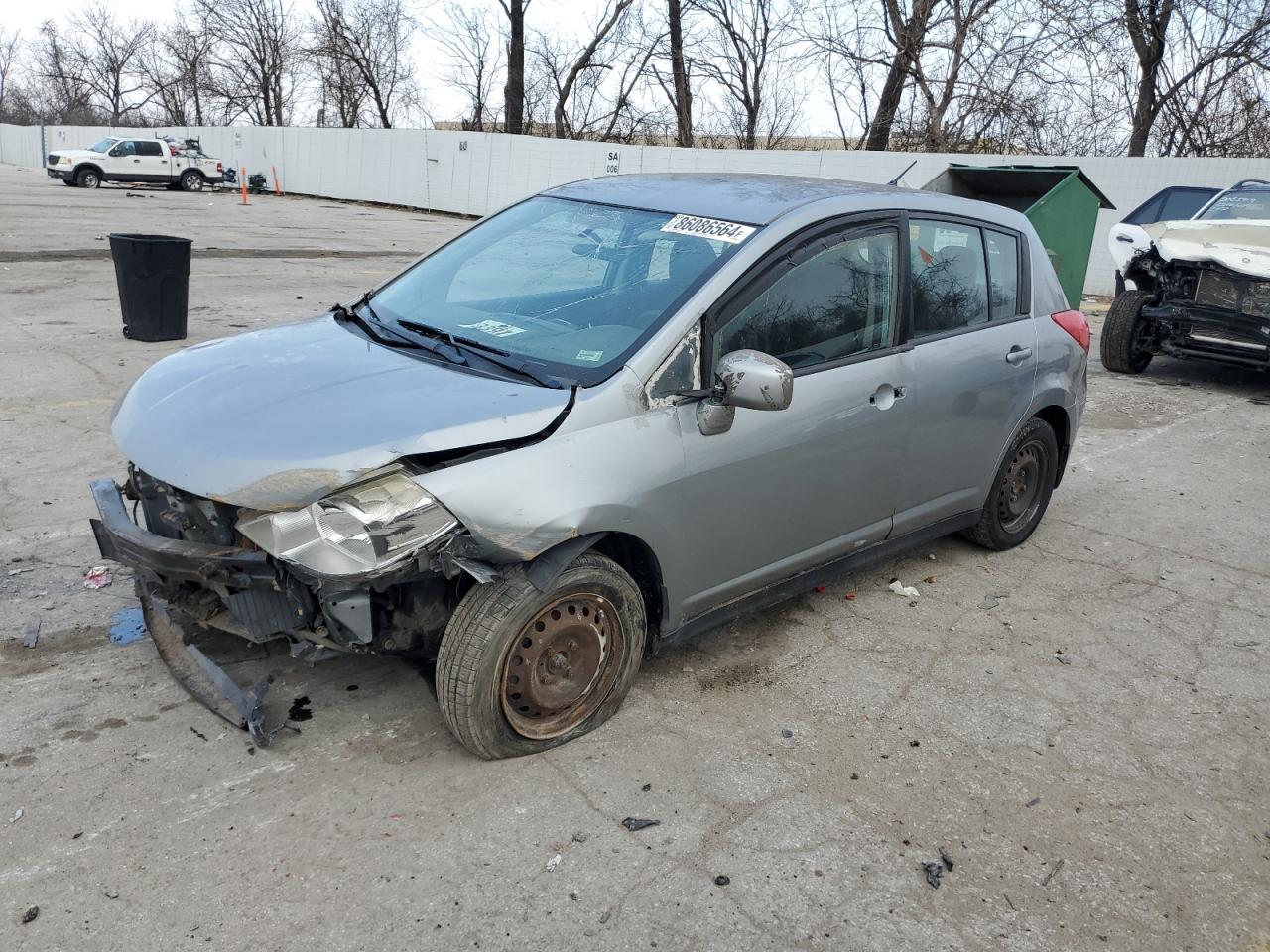 NISSAN VERSA S 2011