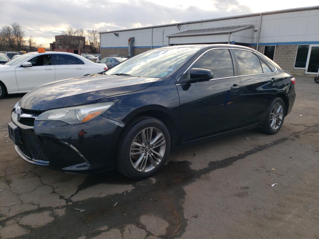 TOYOTA CAMRY LE 2016