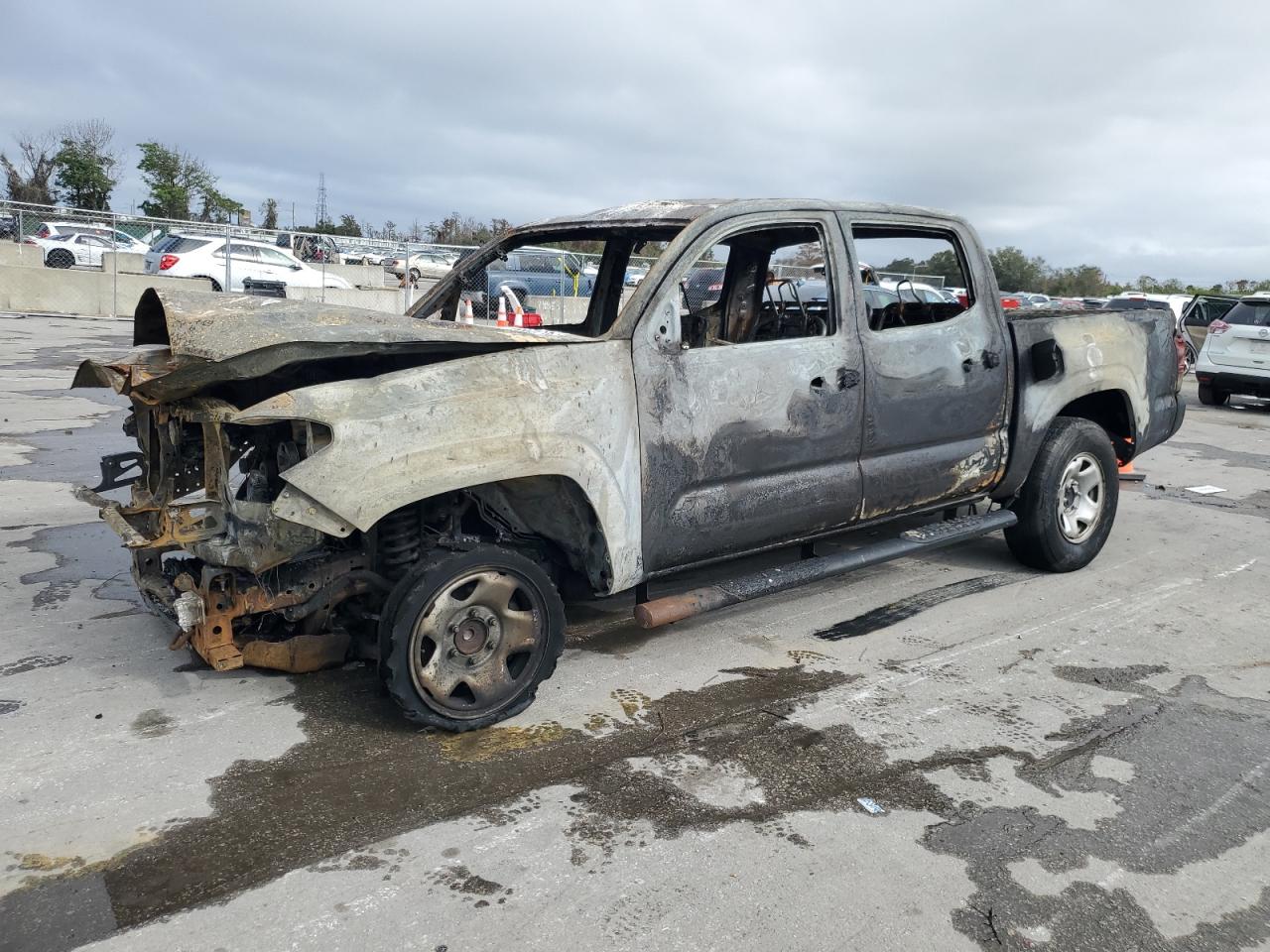 TOYOTA TACOMA DOU 2017