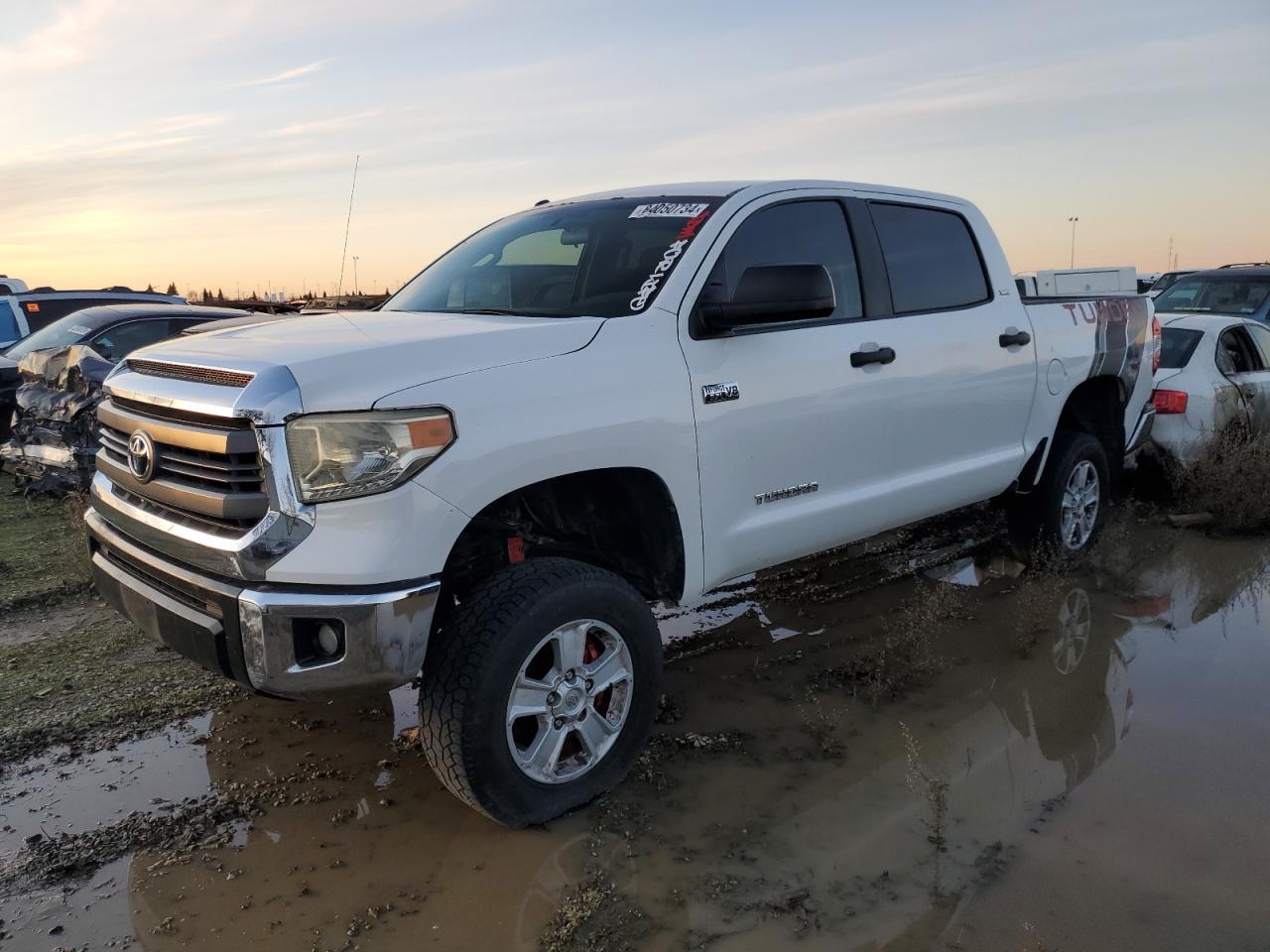 TOYOTA TUNDRA CRE 2014