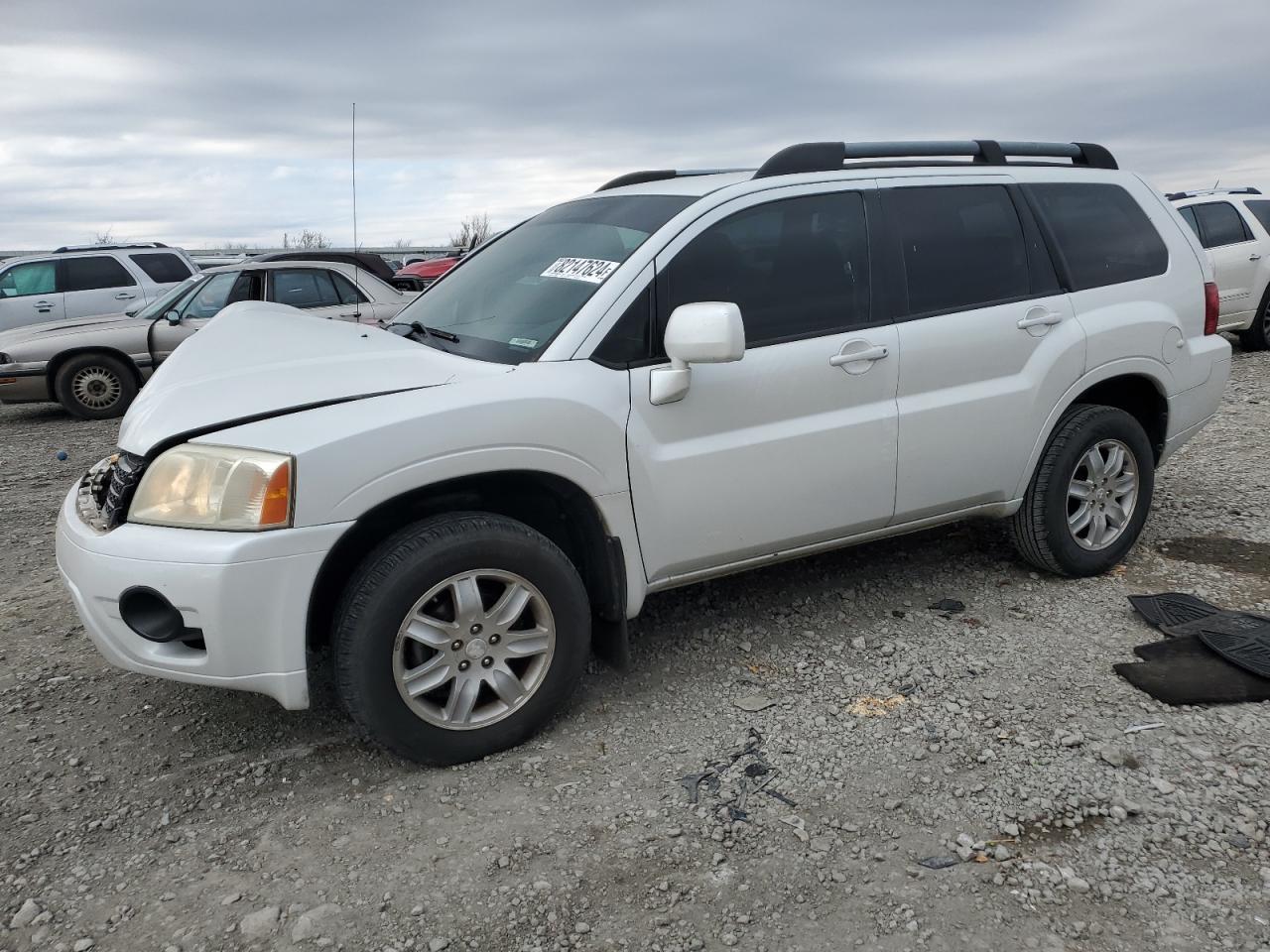 MITSUBISHI ENDEAVOR L 2010