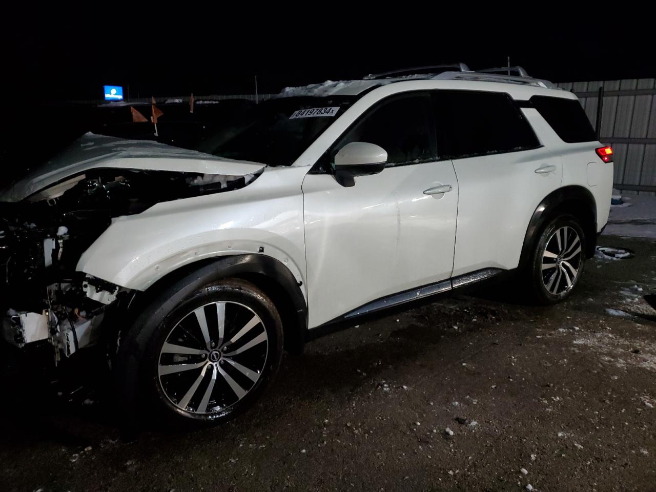 NISSAN PATHFINDER 2023