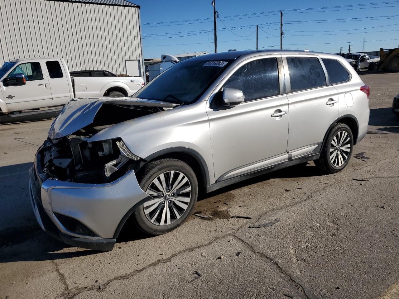 MITSUBISHI OUTLANDER 2019