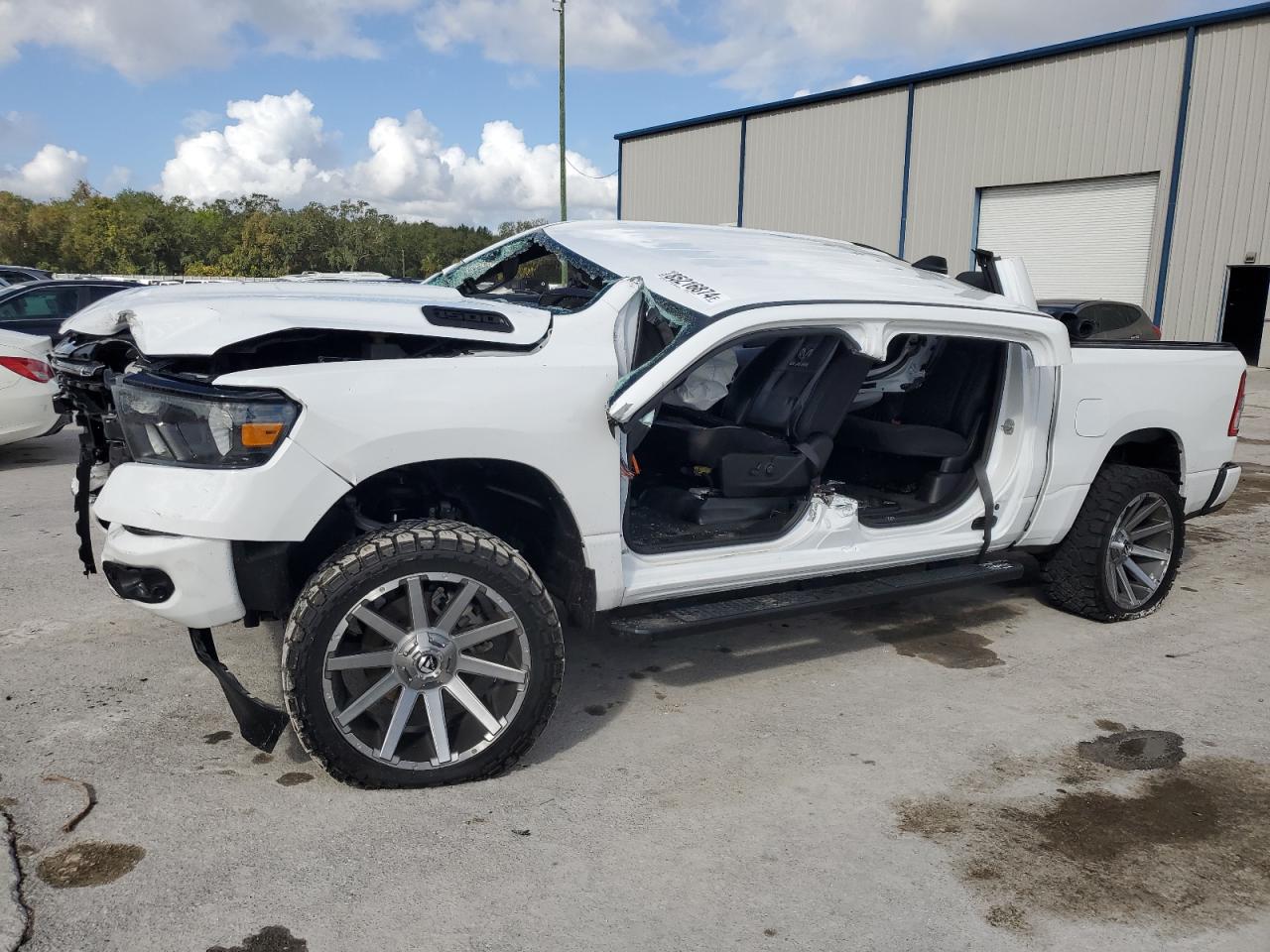 RAM 1500 BIG H 2022
