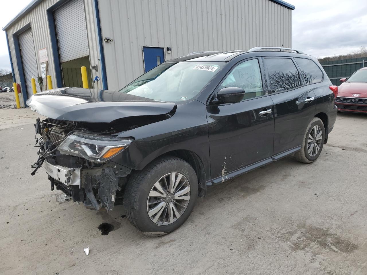 NISSAN PATHFINDER 2018