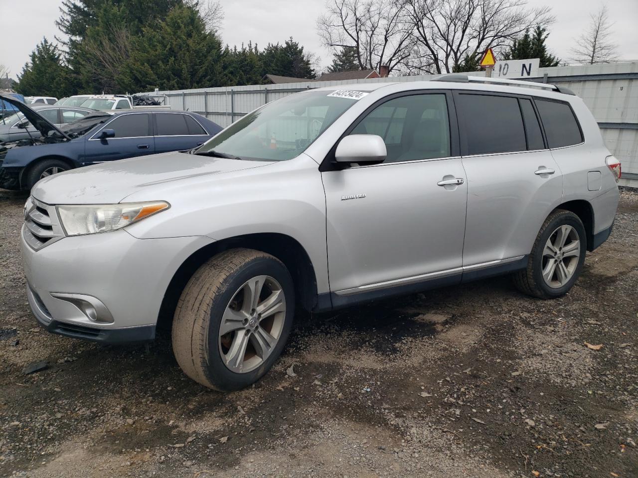 TOYOTA HIGHLANDER 2011