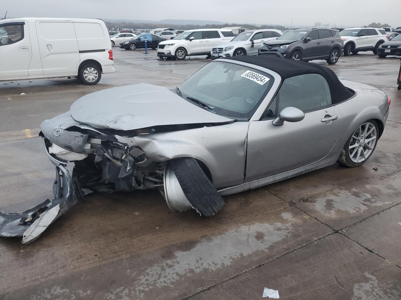 MAZDA MX-5 MIATA 2010