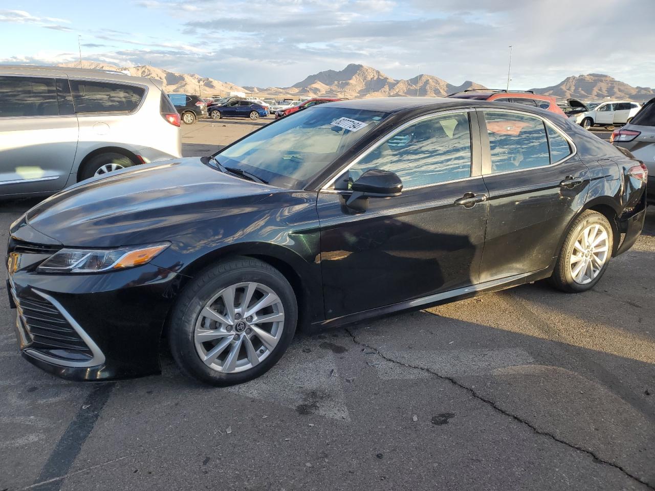 TOYOTA CAMRY LE 2021