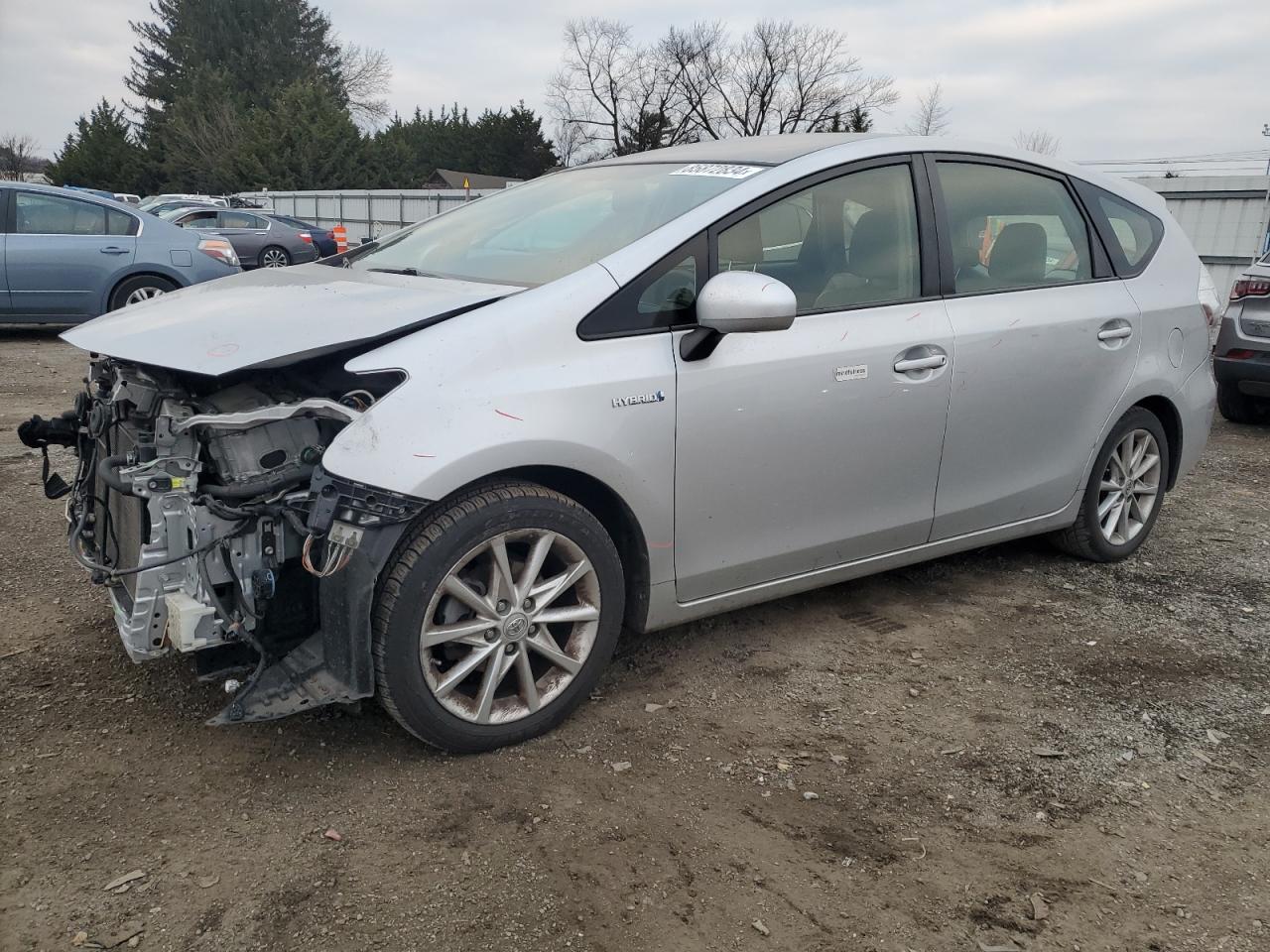 TOYOTA PRIUS V 2014